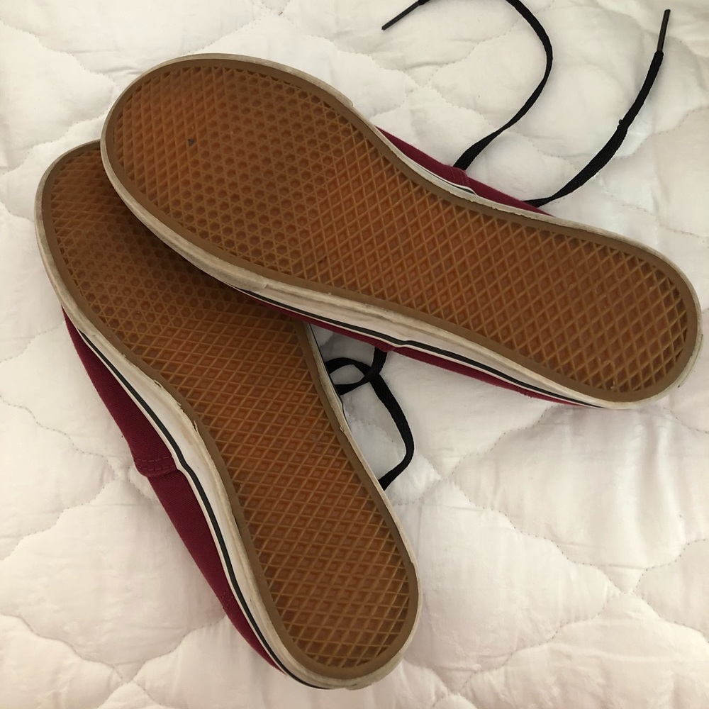 Vans - Picture 2 of 2